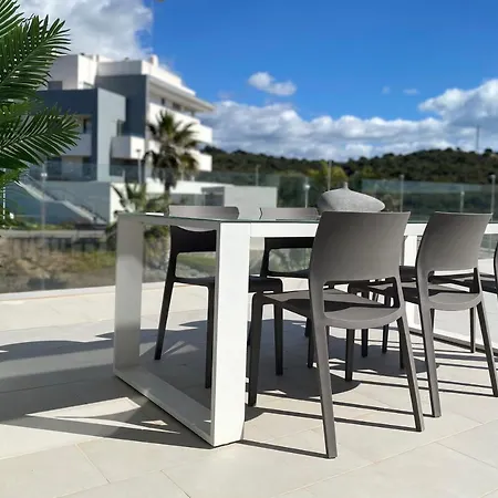 Penthouse With 132m2 Terrace Апартаменты Эстепона