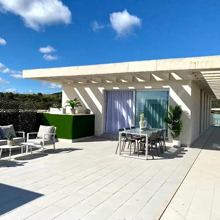 Апартаменты Penthouse With 132m2 Terrace