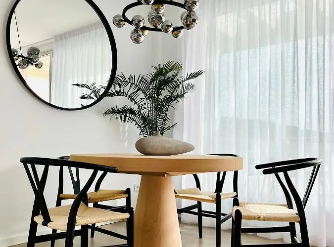 Penthouse With 132m2 Terrace Эстепона