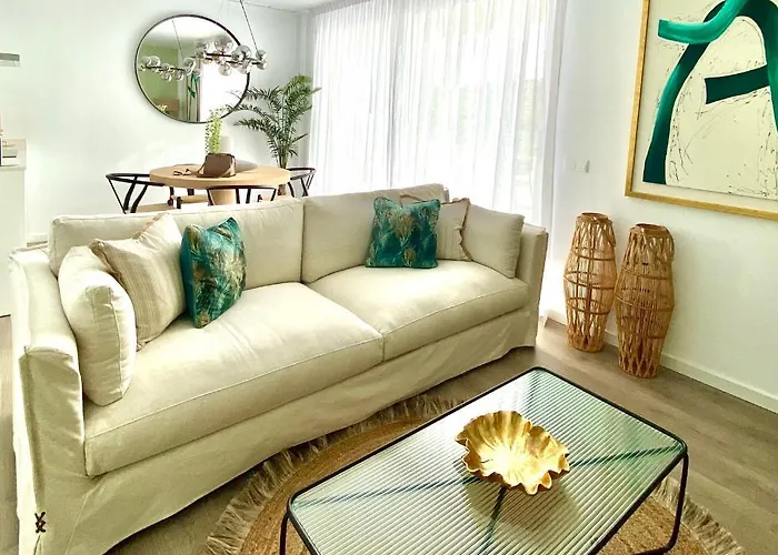 Penthouse With 132m2 Terrace Эстепона